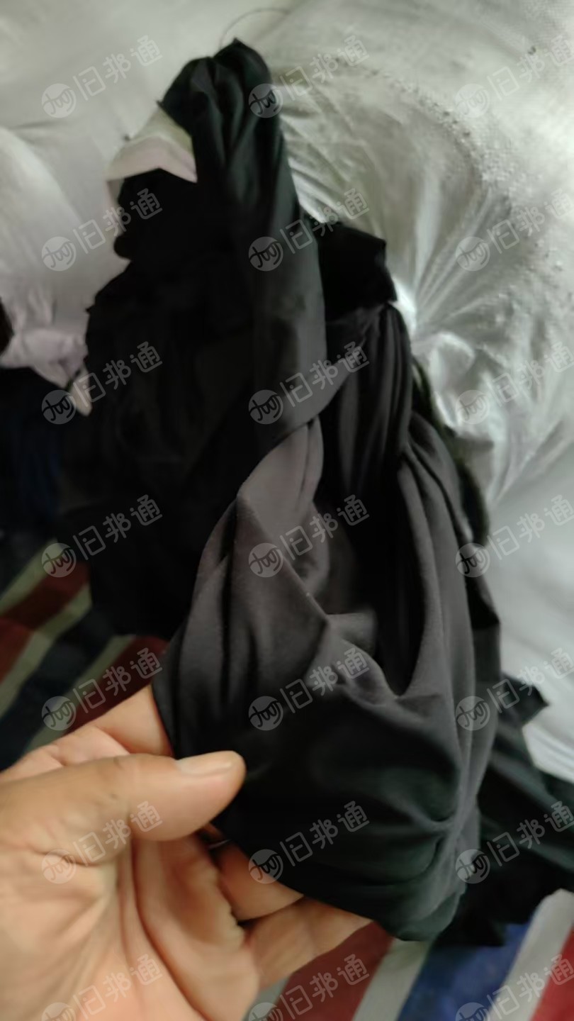 长期出售涤纶废布，涤棉废布，纯棉废布，统货出，印染厂下来的