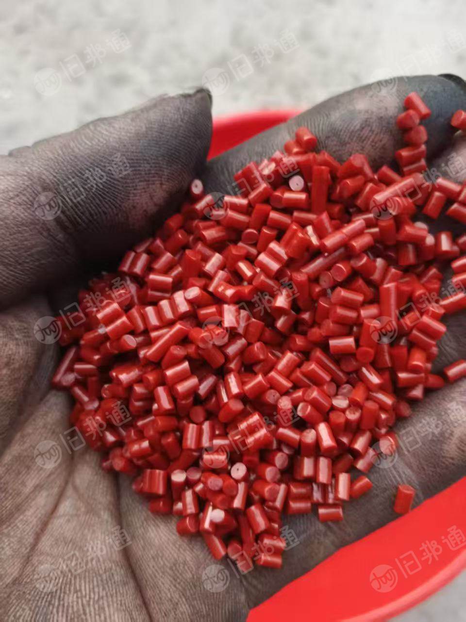 出售EPE珍珠棉颗粒，都是宁德时代下角料做的，二白、红色珍珠棉颗粒，月供30吨