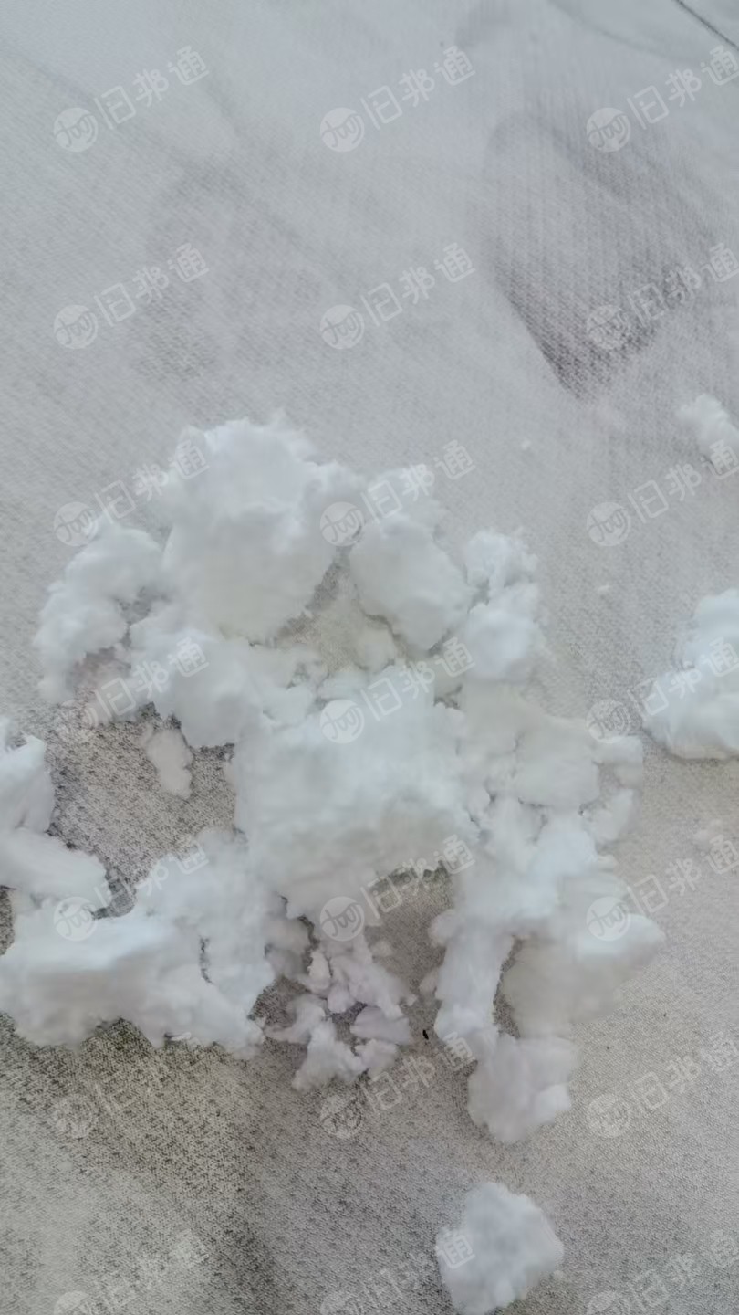 长期出售涤纶磨毛料，涤纶长丝弹丝下来的废料，月供20吨左右