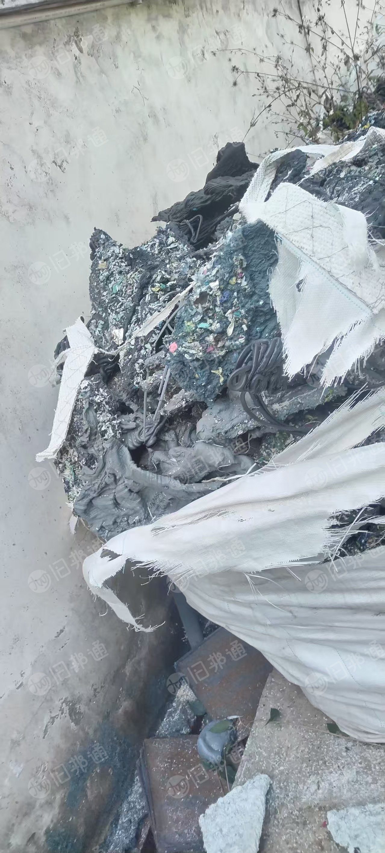 出售PE排渣料，现货几吨