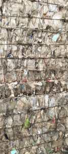 出售餐盒压块，内含奶茶杯，现货30多吨，够一挂