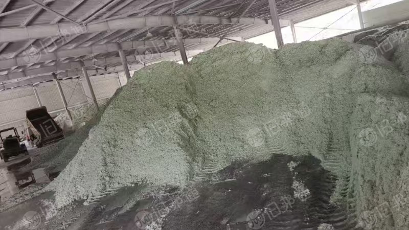 长期出售无碱玻璃纤维加工好的玻纤粉，玻璃纤维废料，可以做陶瓷用，现货几百吨