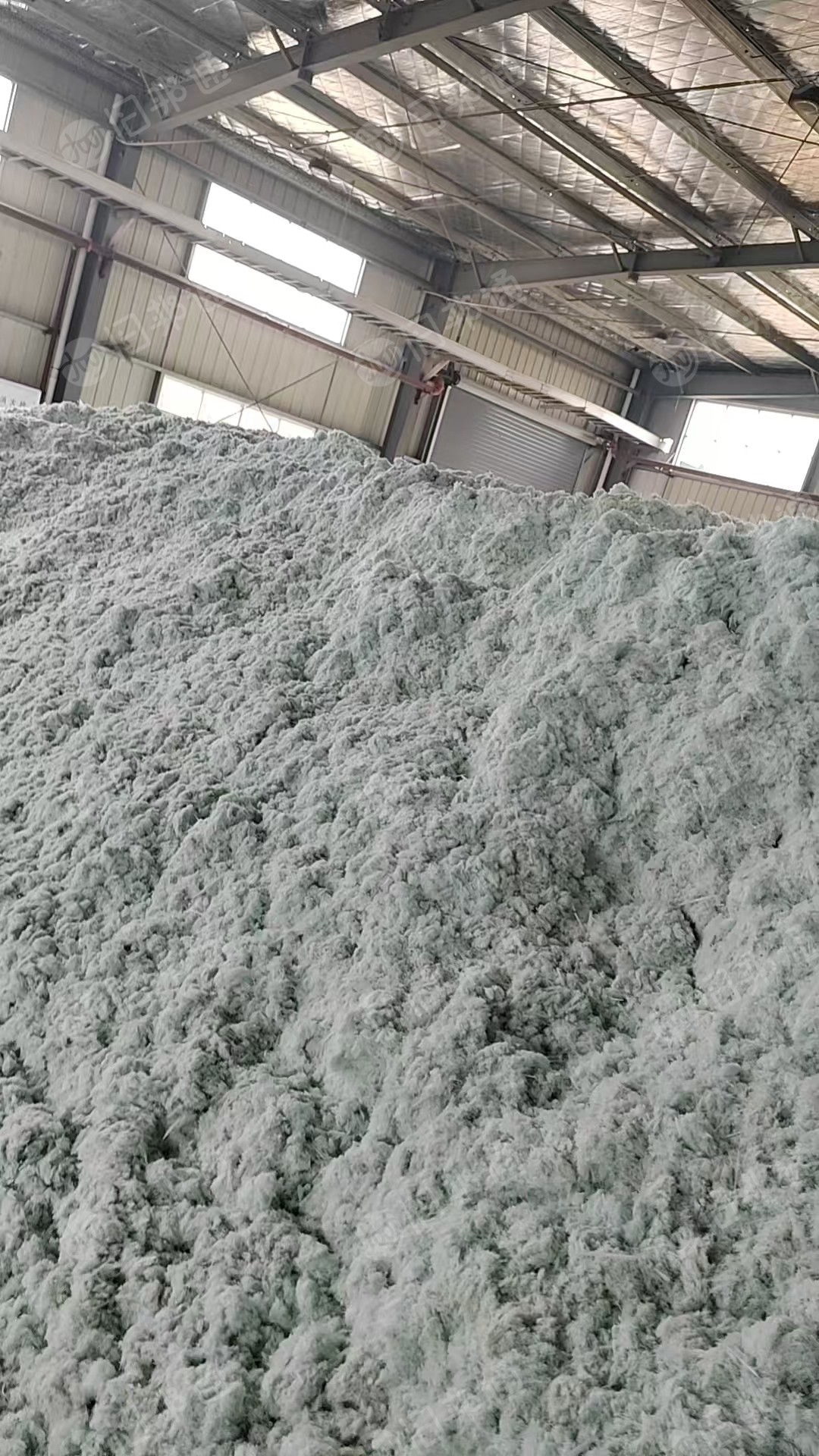 长期出售无碱玻璃纤维加工好的玻纤粉，玻璃纤维废料，可以做陶瓷用，现货几百吨