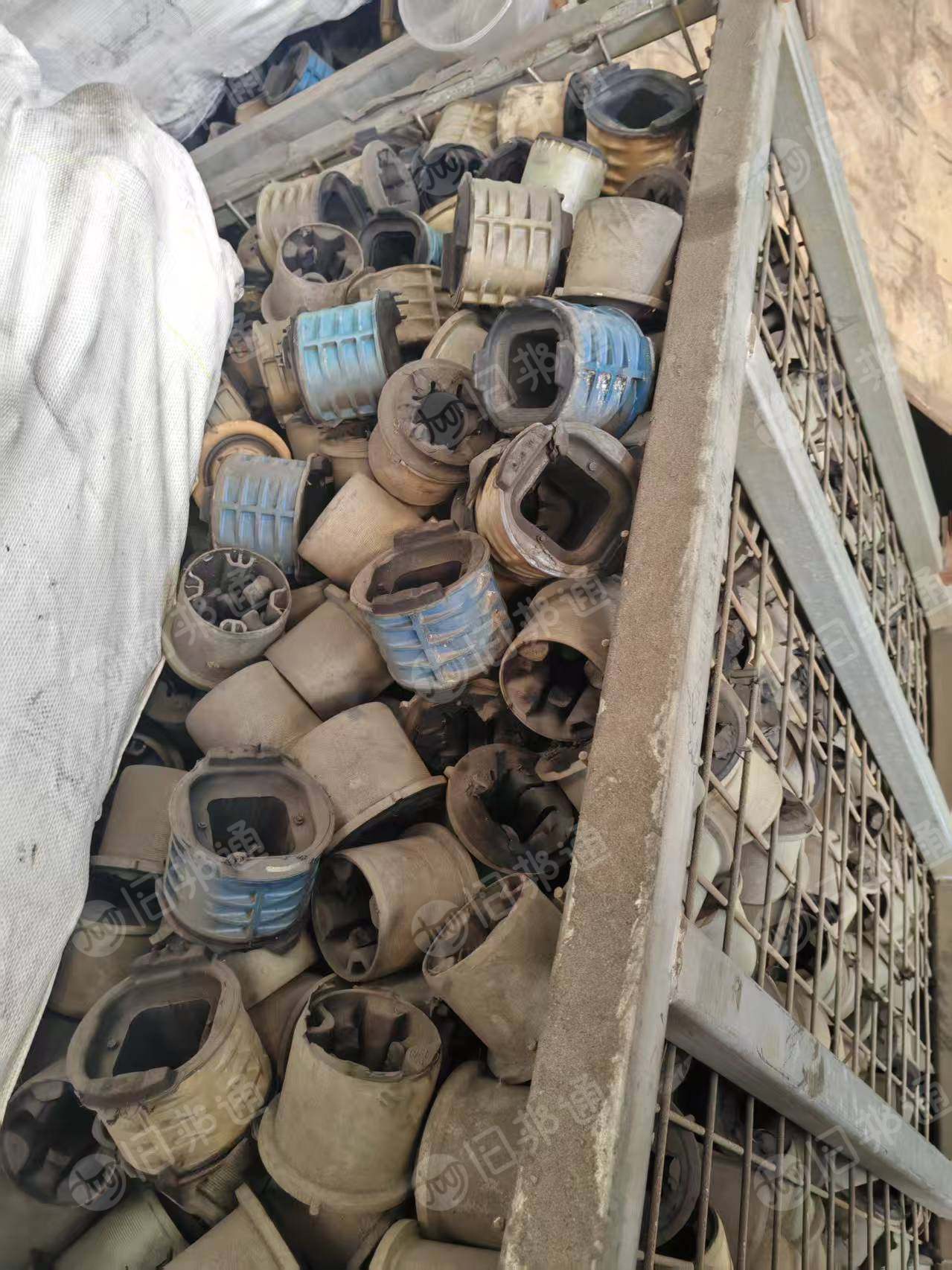 出售橡胶尼龙废料