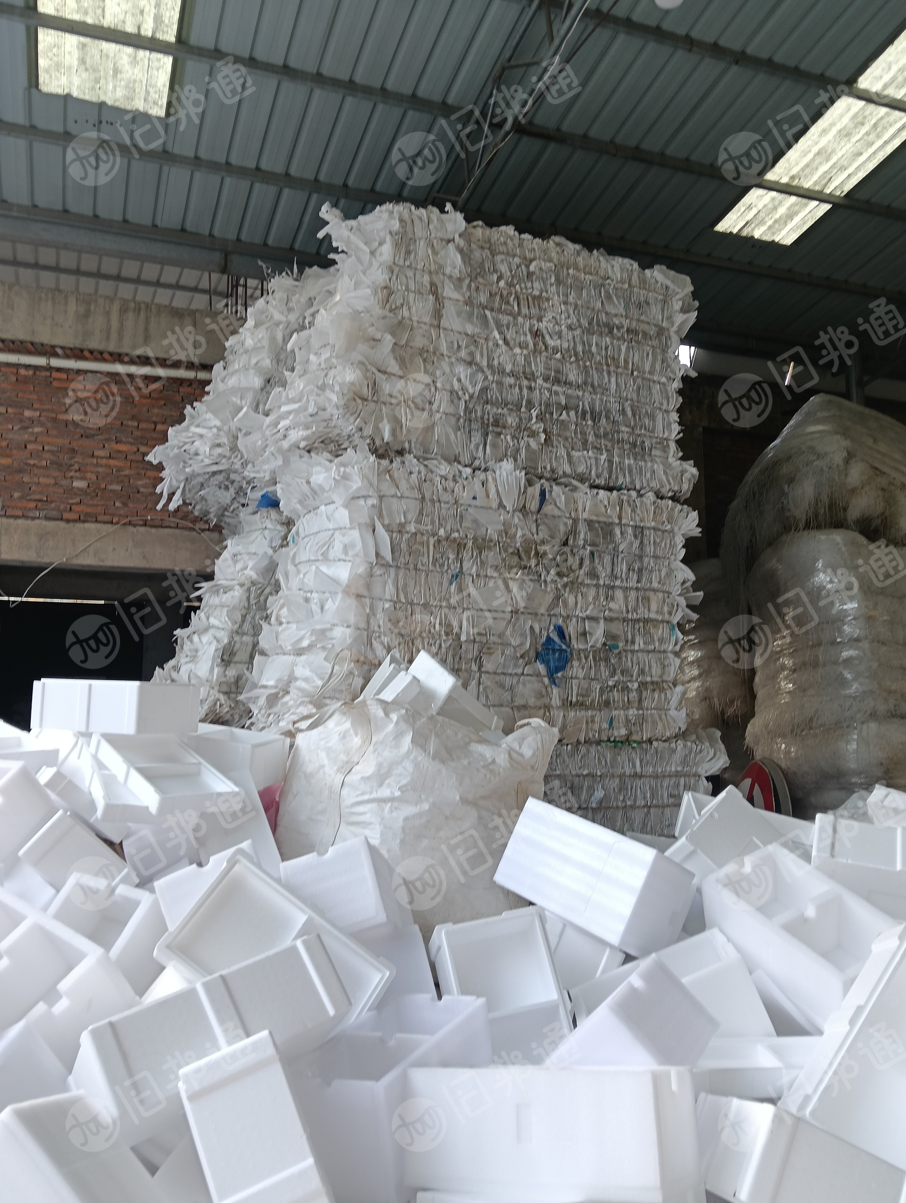 出售白色中空板废料