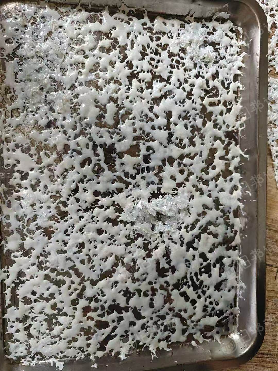 出售PET泡料，聚酯膜泡料，粘度0.6+，月供300吨