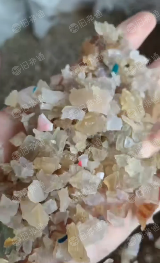 出售风电厂PVC钢丝管破碎料，一级PVC水管破碎料