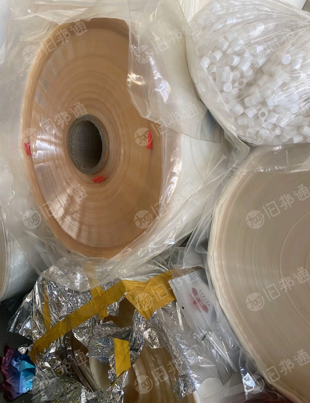 出售PE覆PA膜卷筒，PA膜1.5丝，PE膜10丝，现货5吨