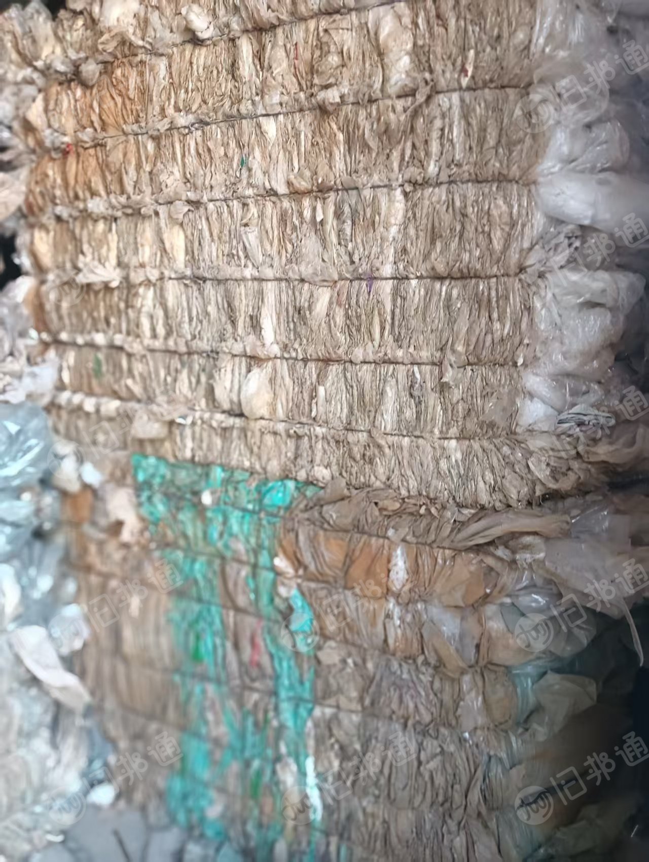 长期出售水洗的二级高压膜和西瓜大棚膜，现货2挂车