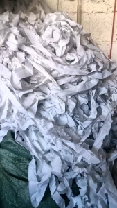 长期出售雨伞布条，涤纶布条，打绳料，现货9.6米两车