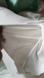 现货低价处理一批库存布，门幅2米2，克重720，原机针织纯涤纶，现货4吨多，货在江苏无锡