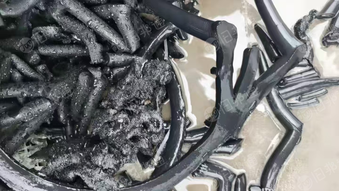 出黑色EVA发泡料，EVA鸡爪料，可造粒用，免费拉，够车装走