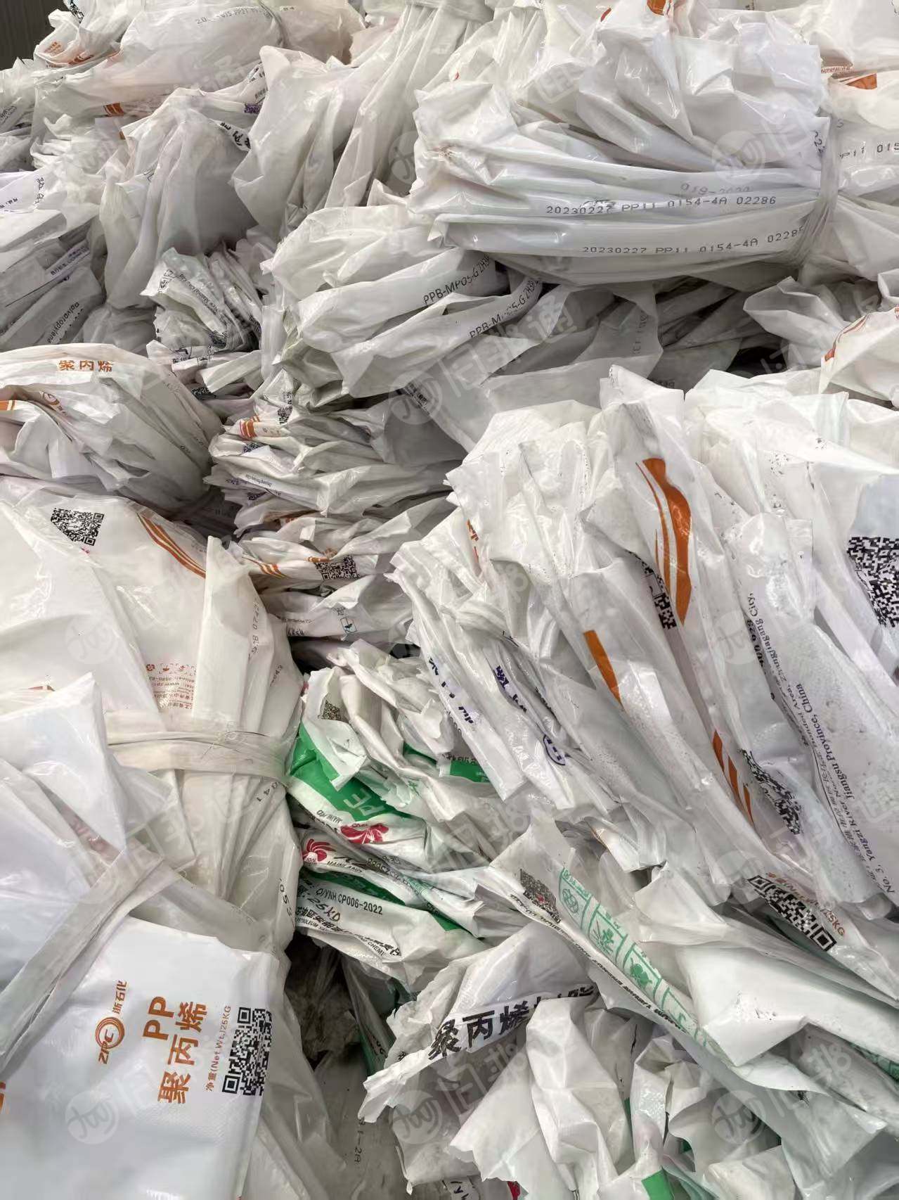 出售水洗乳白袋废料,现货够车