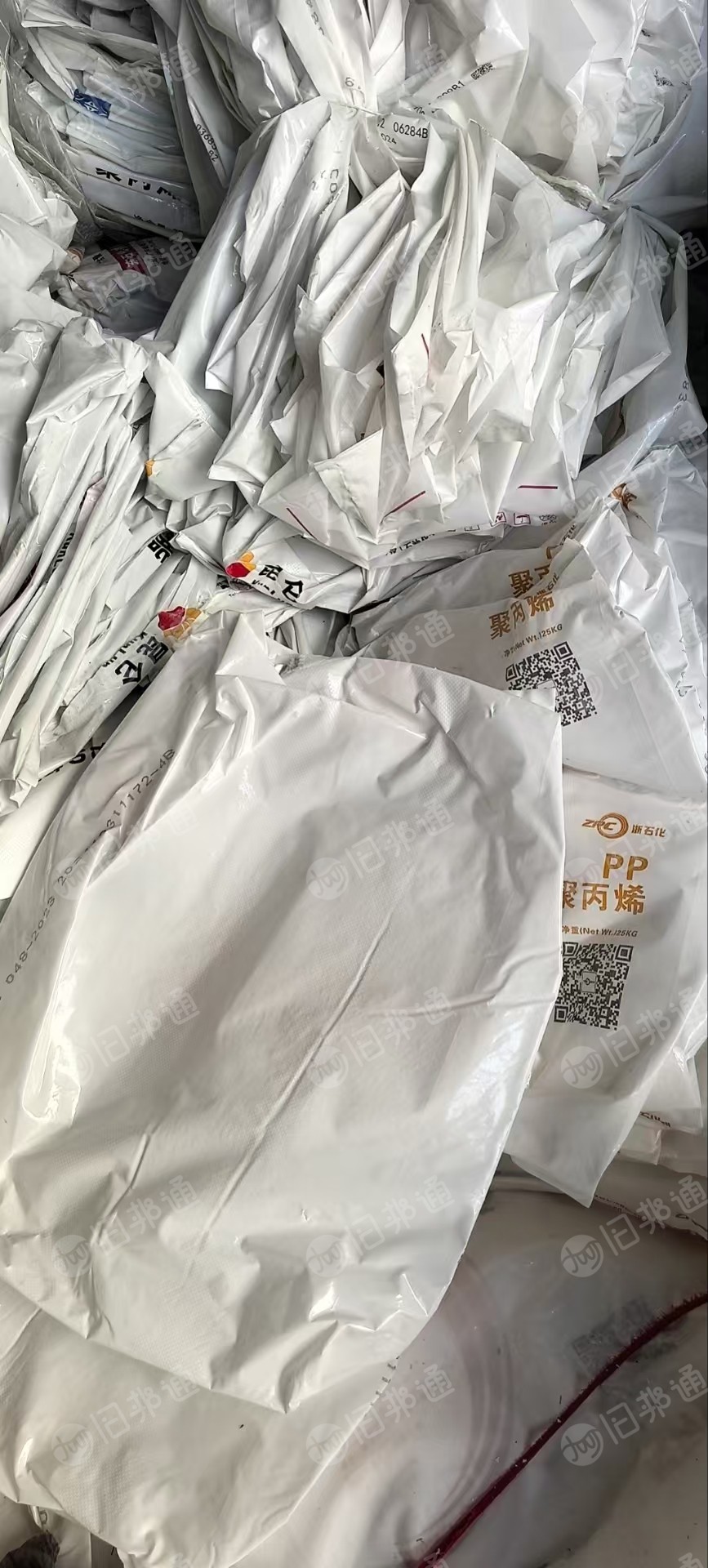 出售水洗乳白袋废料，现货够车