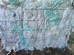 长期出售废不干胶纸压包料，无膜和带膜分开打包