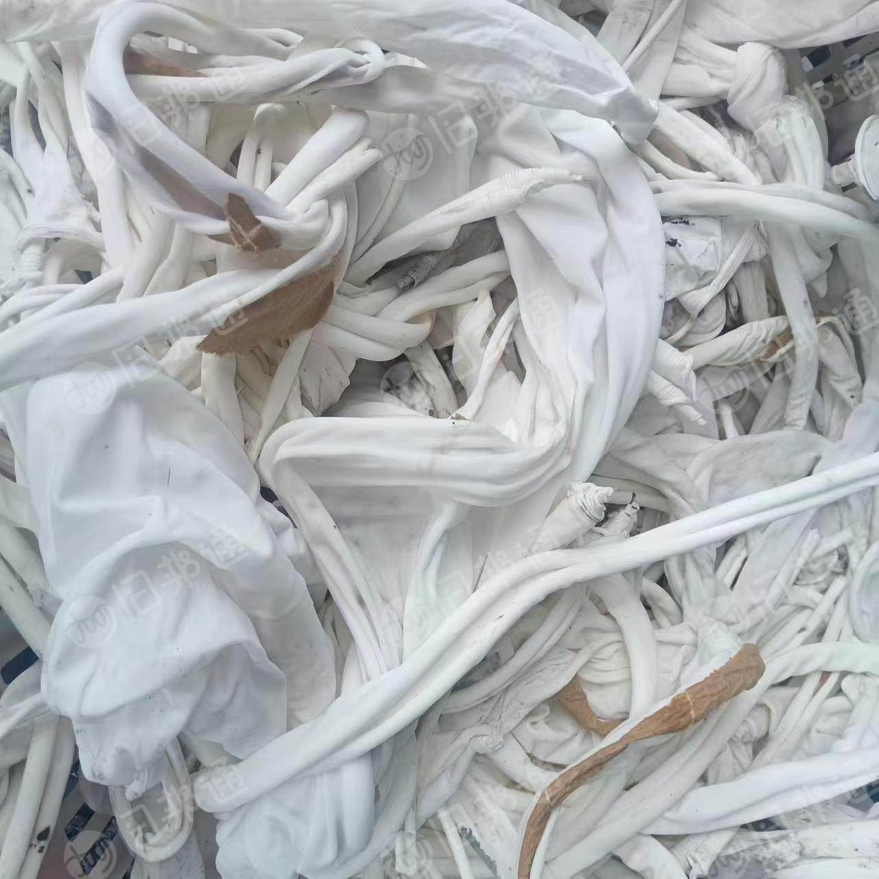 长期出售染厂下来的氨纶废布，氨纶边角料，百分之30含胶，现货十多吨