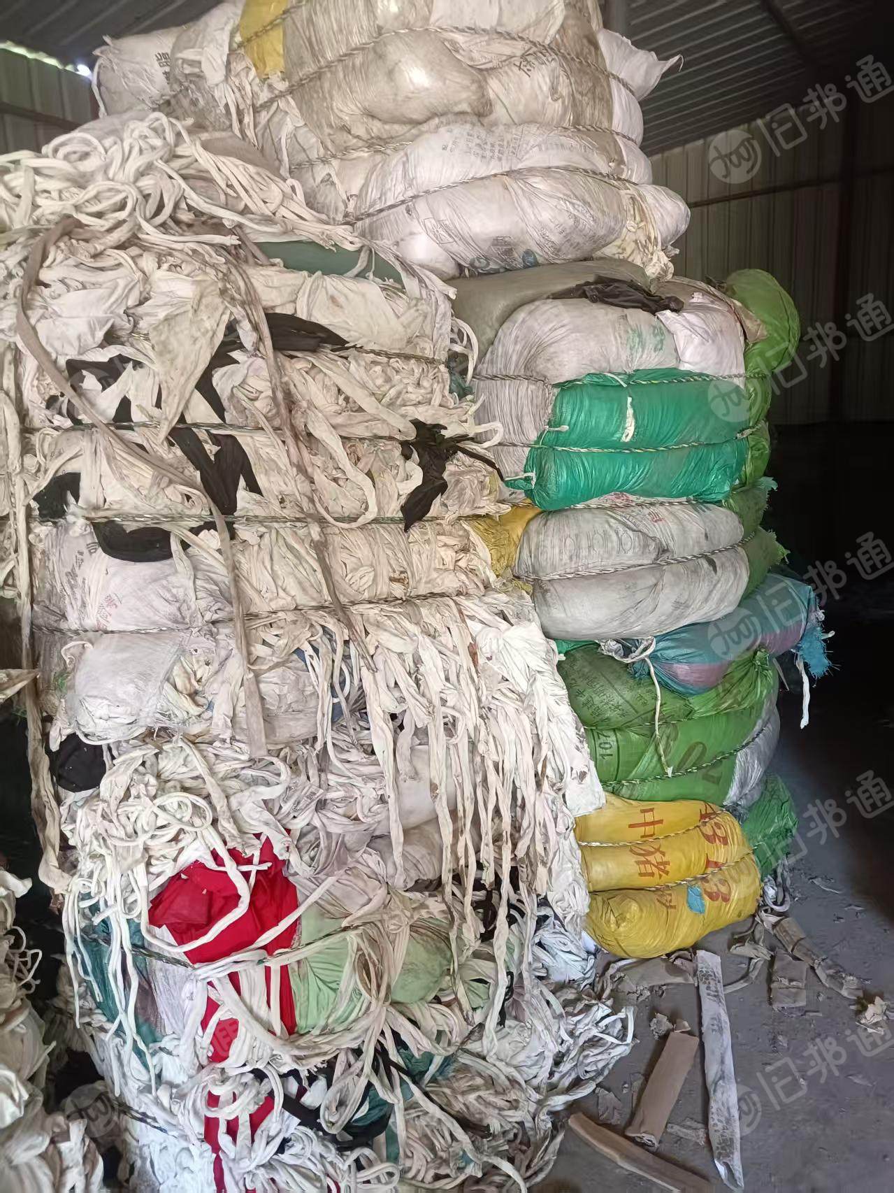 长期出售染厂下来的氨纶废布，氨纶边角料，百分之30含胶，现货十多吨