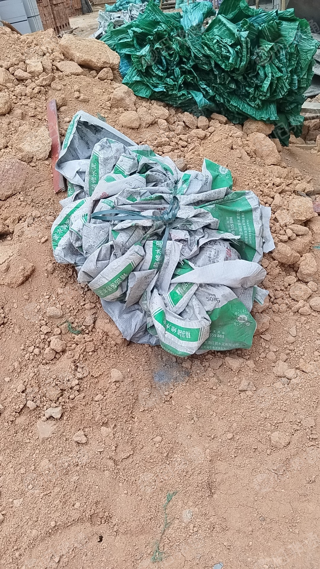 出售废旧砂浆包装袋、水泥袋，建筑工地下来的