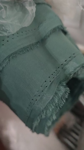 出售库存窗帘坯布，窗帘布，库存布，门幅2.9，现货有两三万米，货在浙江绍兴