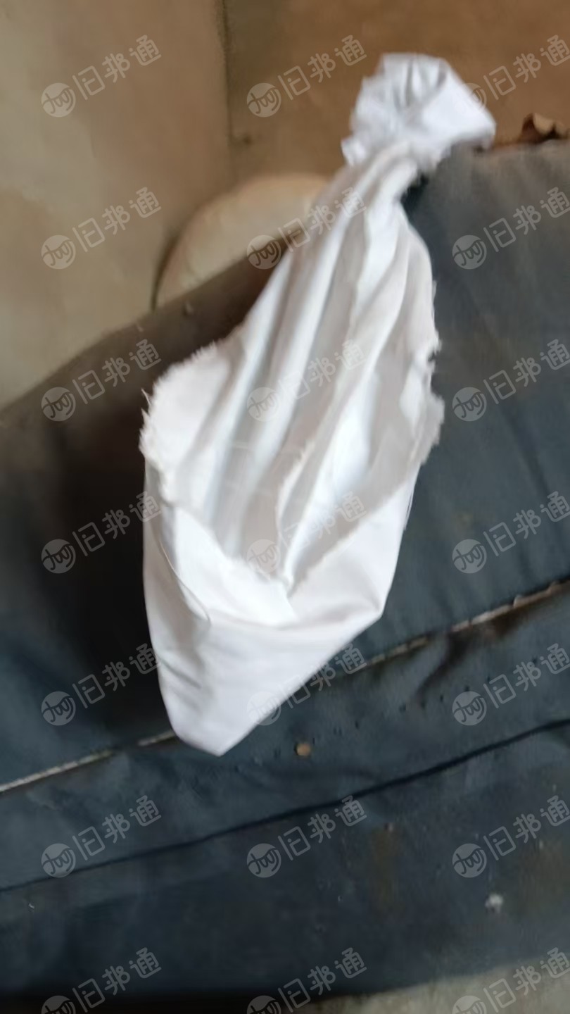 长期出售涤棉废布，印染厂下来的，棉含量85左右，漂白二白一起，统货出，现货十几吨，货在河北石家庄