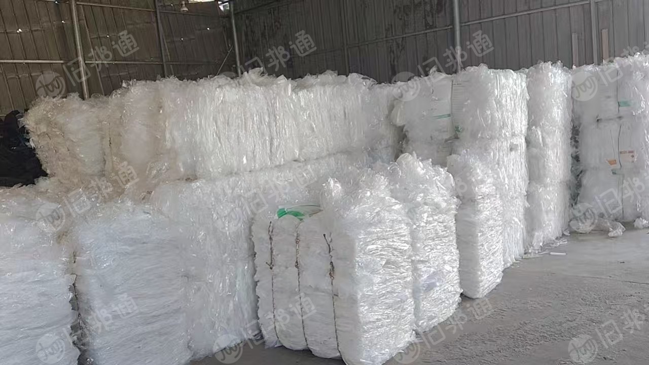 出售一级干造PE胶水膜，现货十几吨