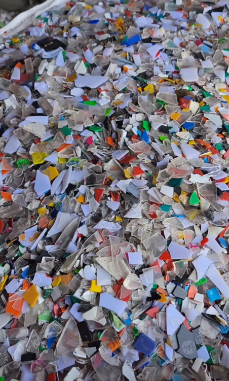 长期出售亚克力破碎料,杂色亚克力破碎料