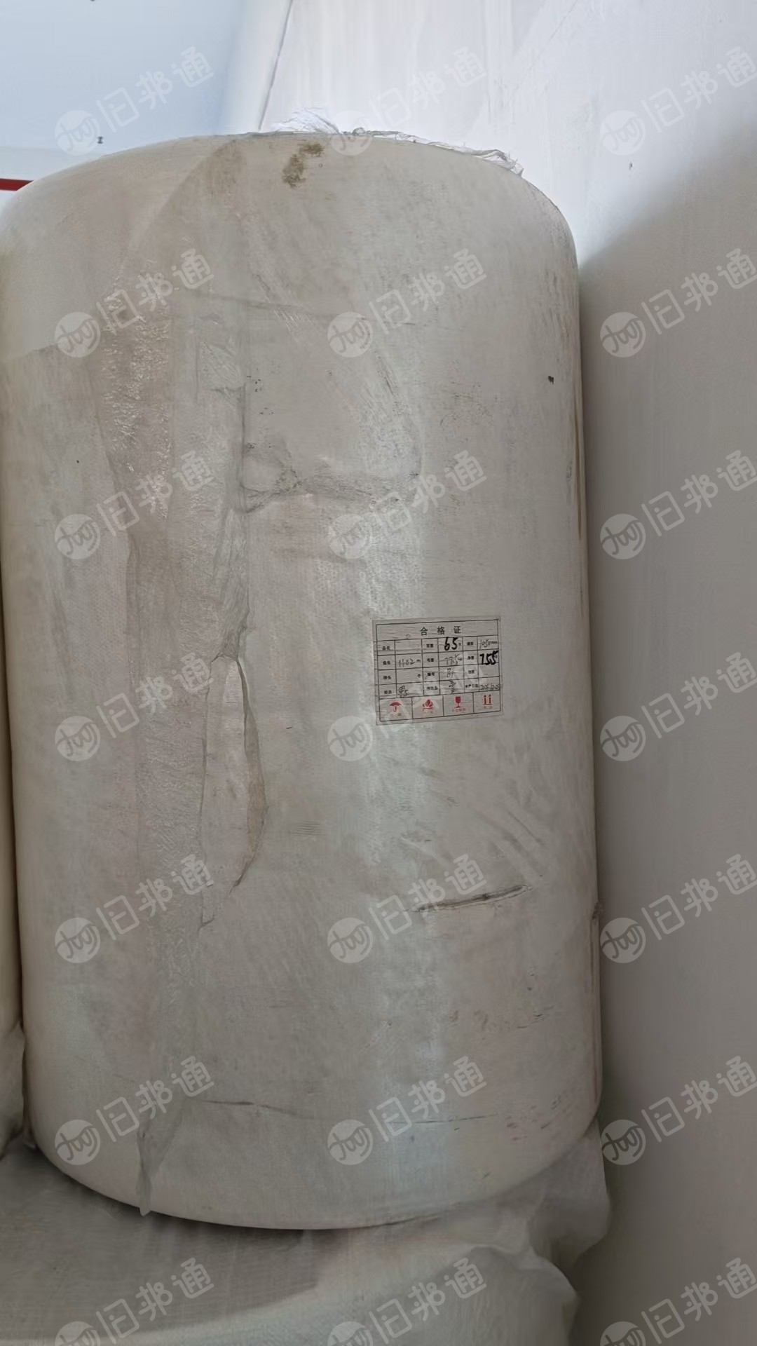 长期出售涤纶木浆无纺布，50涤50木浆，门幅105，140，克重65