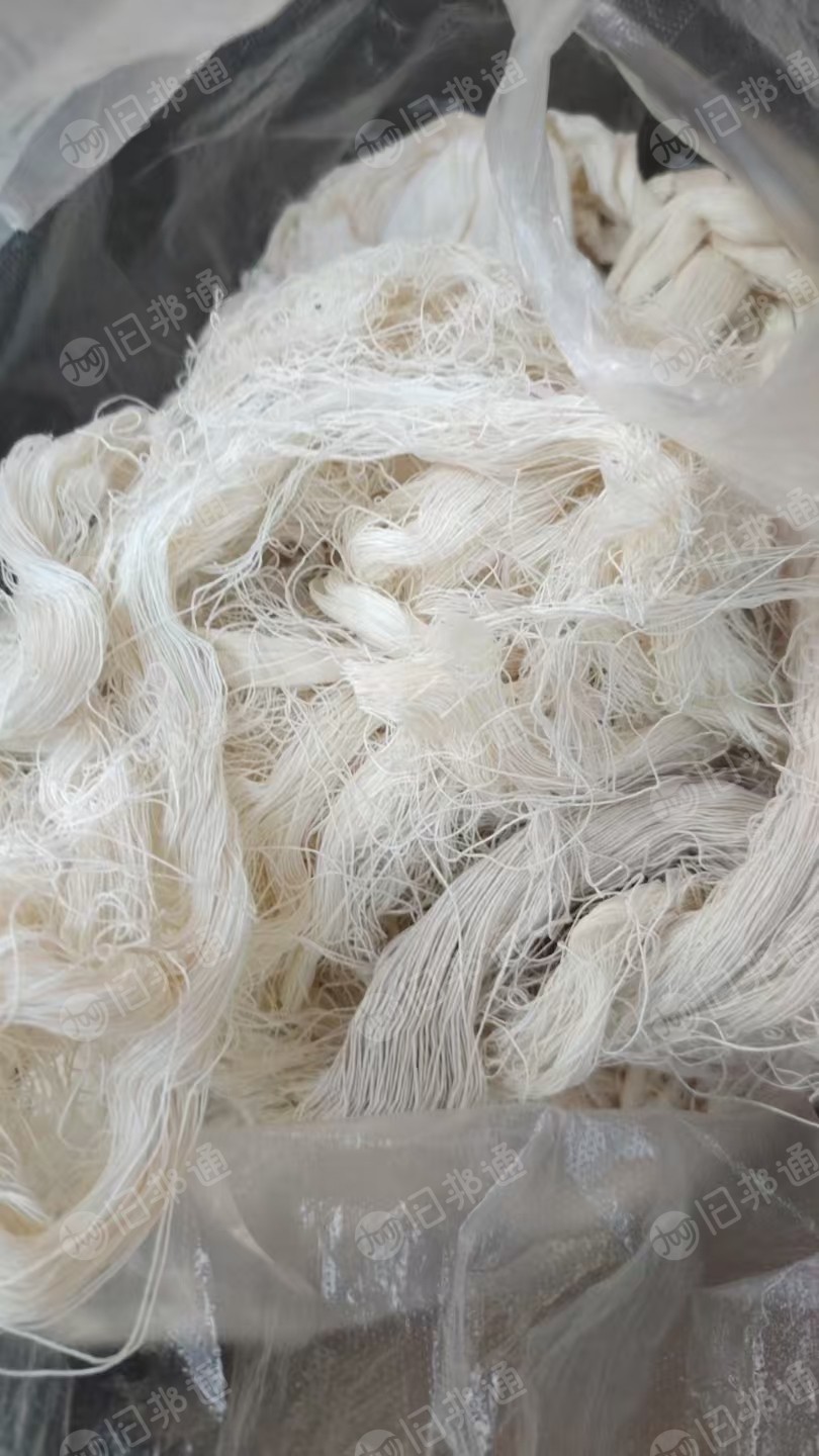 长期出售褪色水洗85棉，含15左右的水分，现货200多吨，货在江苏盐城