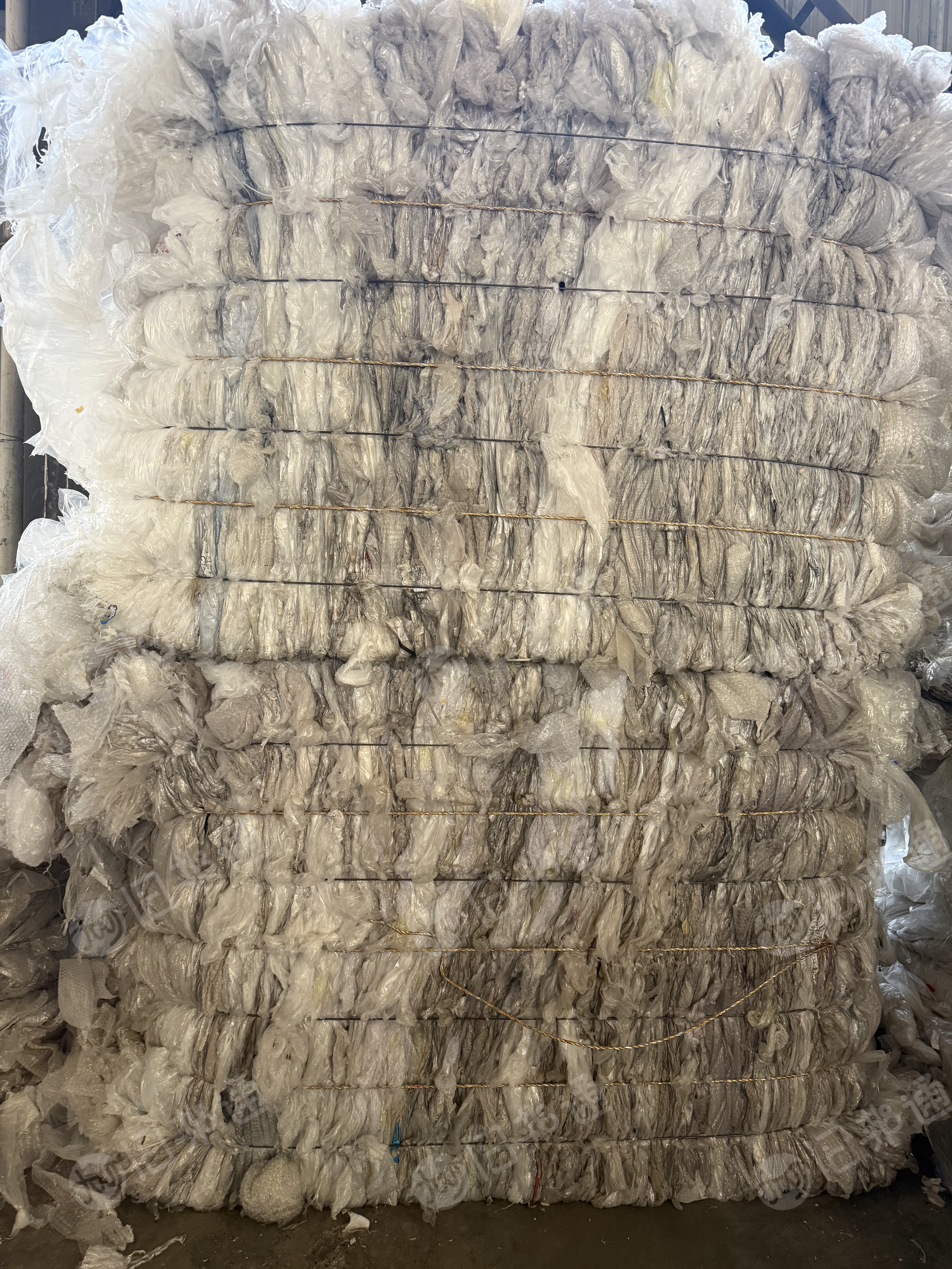 出售水洗PE膜，有一级高压的，有二级低压的，有花膜，月供20/30吨