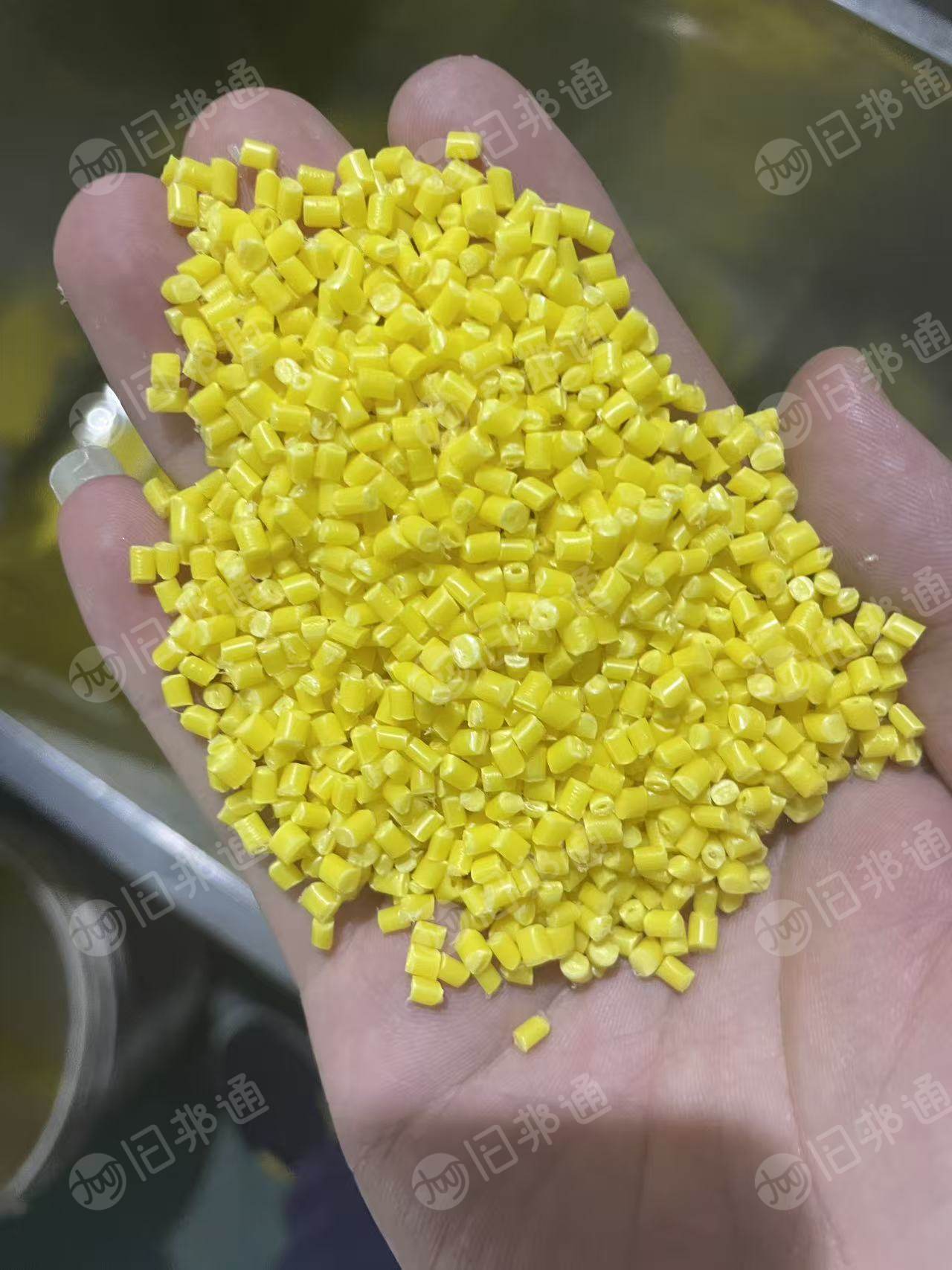 出售PP无纺布颗粒  每月900吨，现货700吨