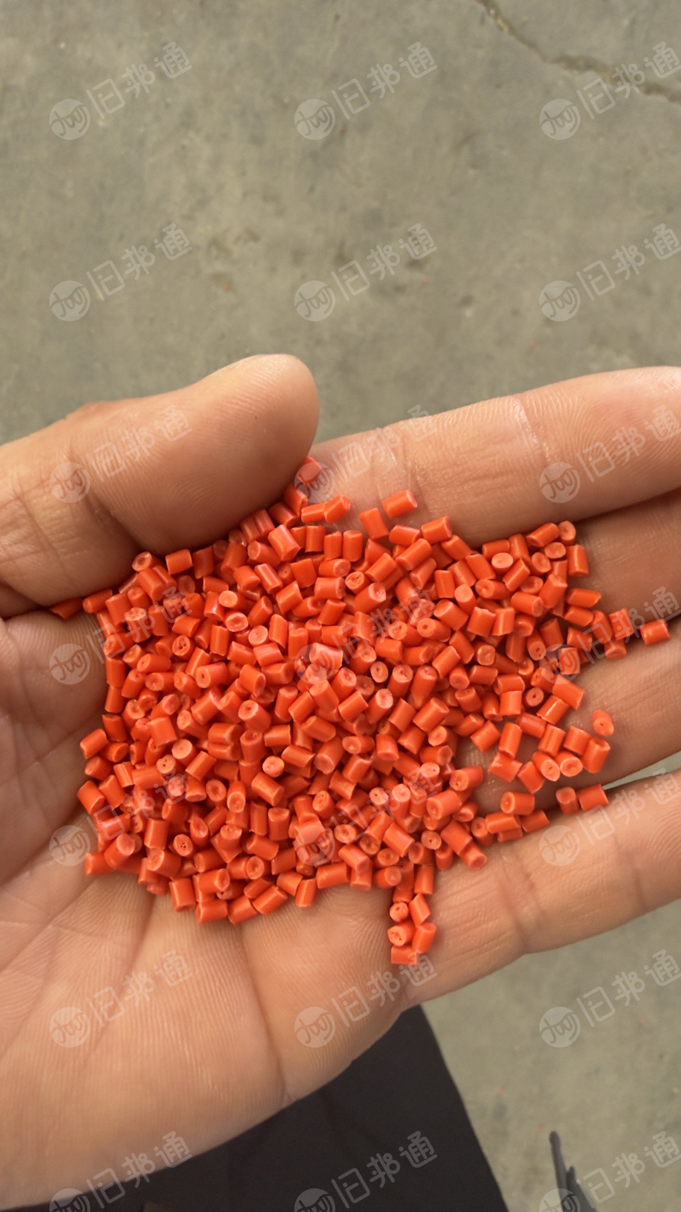 出售PP无纺布颗粒  每月900吨，现货700吨