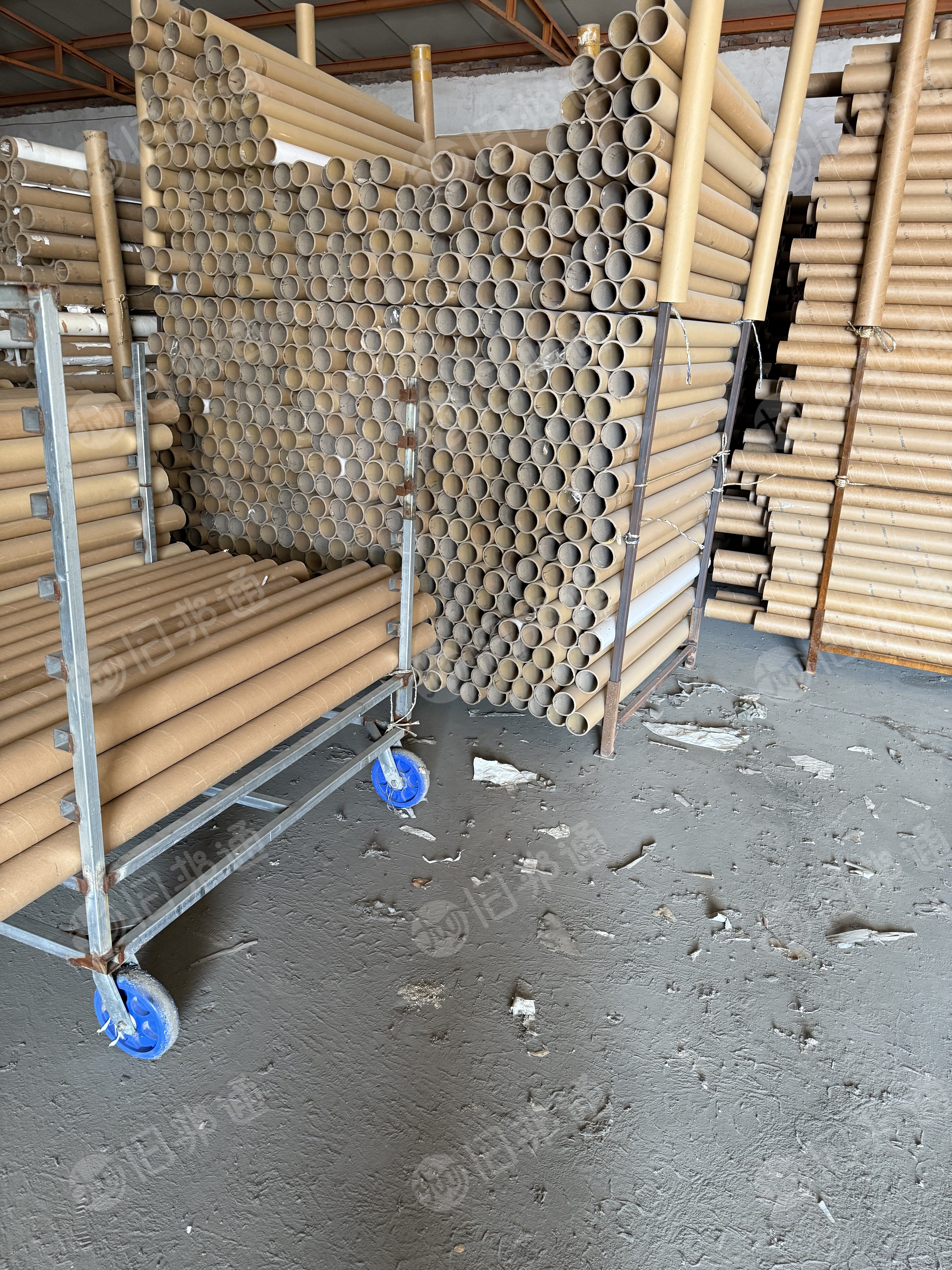 出售二手纸管，内径7.6cm，厚度0.5/0.6cm，长度1.4米