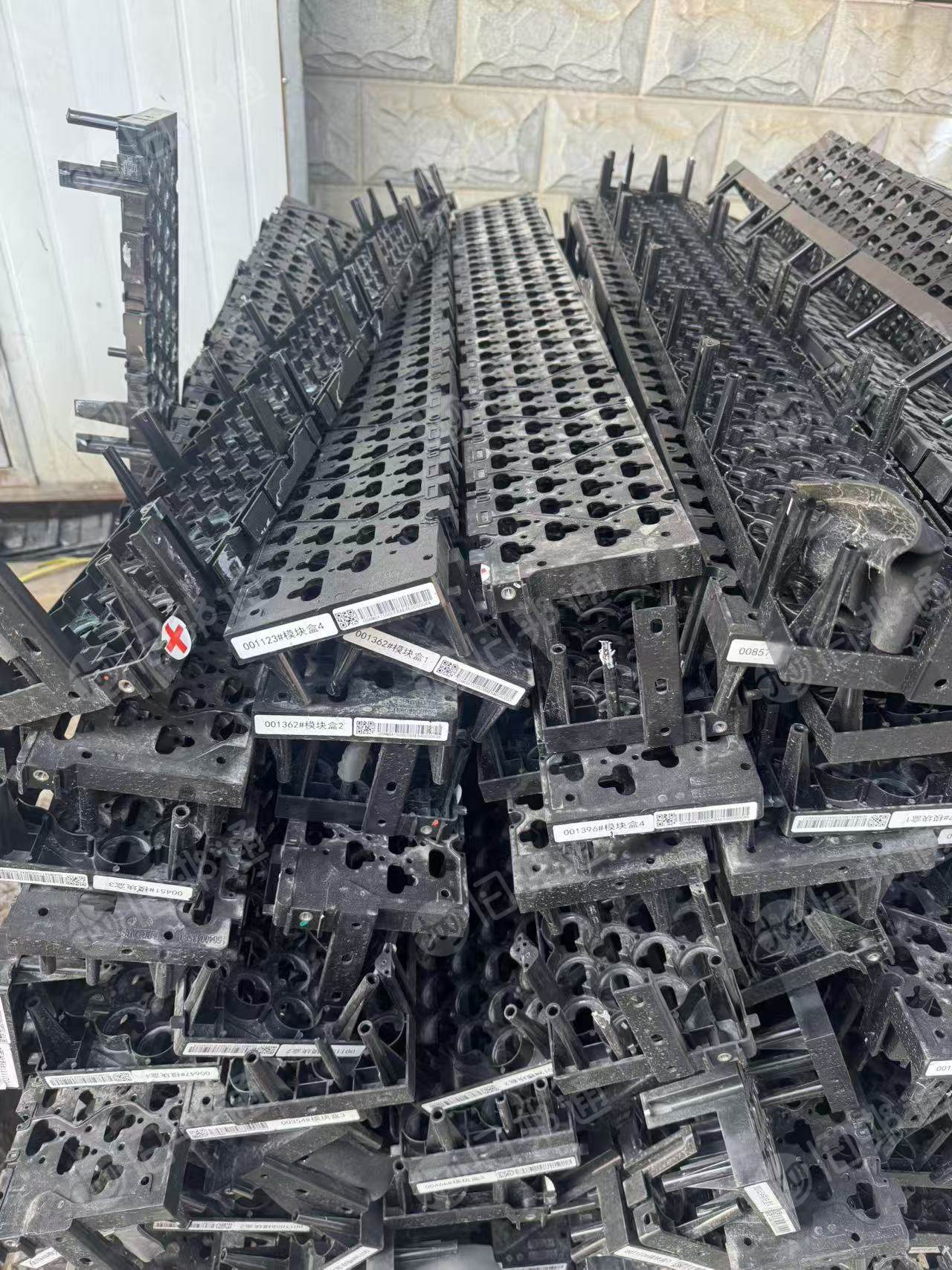 求购PPO废料，加纤为主，新能源汽车电池胶筐和隔板