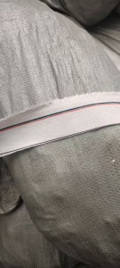 长期出售涤纶废布，涤纶边角料，现货一百来吨