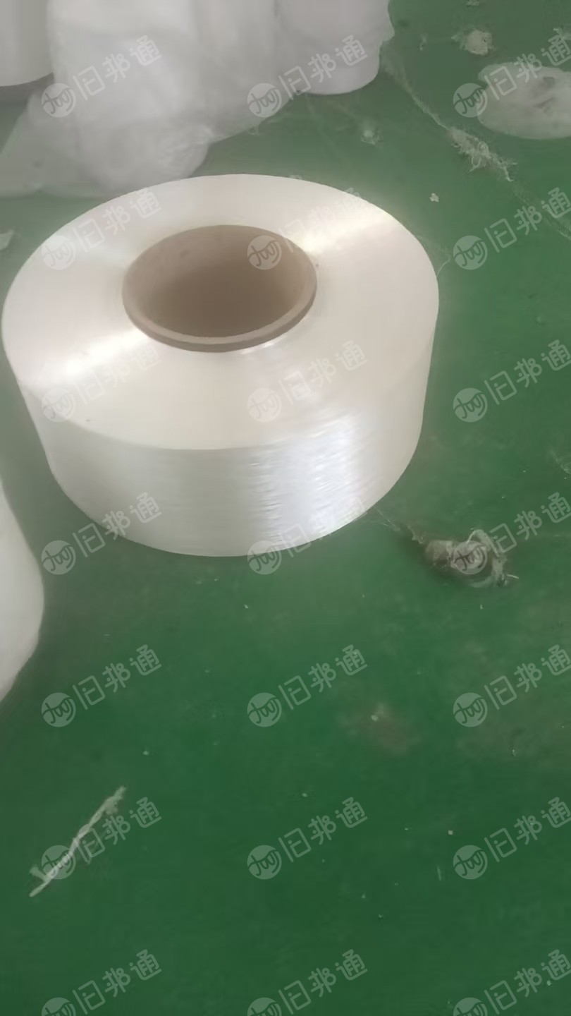 长期出售白色涤纶丝,涤纶打绳丝,DTY,FDY都有,两个都有十几吨,货在福建泉州