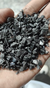 出售保险杠破碎料，现货20吨