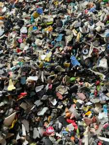 厂家长期回收静电分选橡胶破碎料