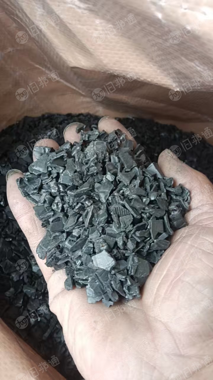 出售黑色PC破碎料，电子厂下来的产品破碎的，冲击10个，月供30几吨
