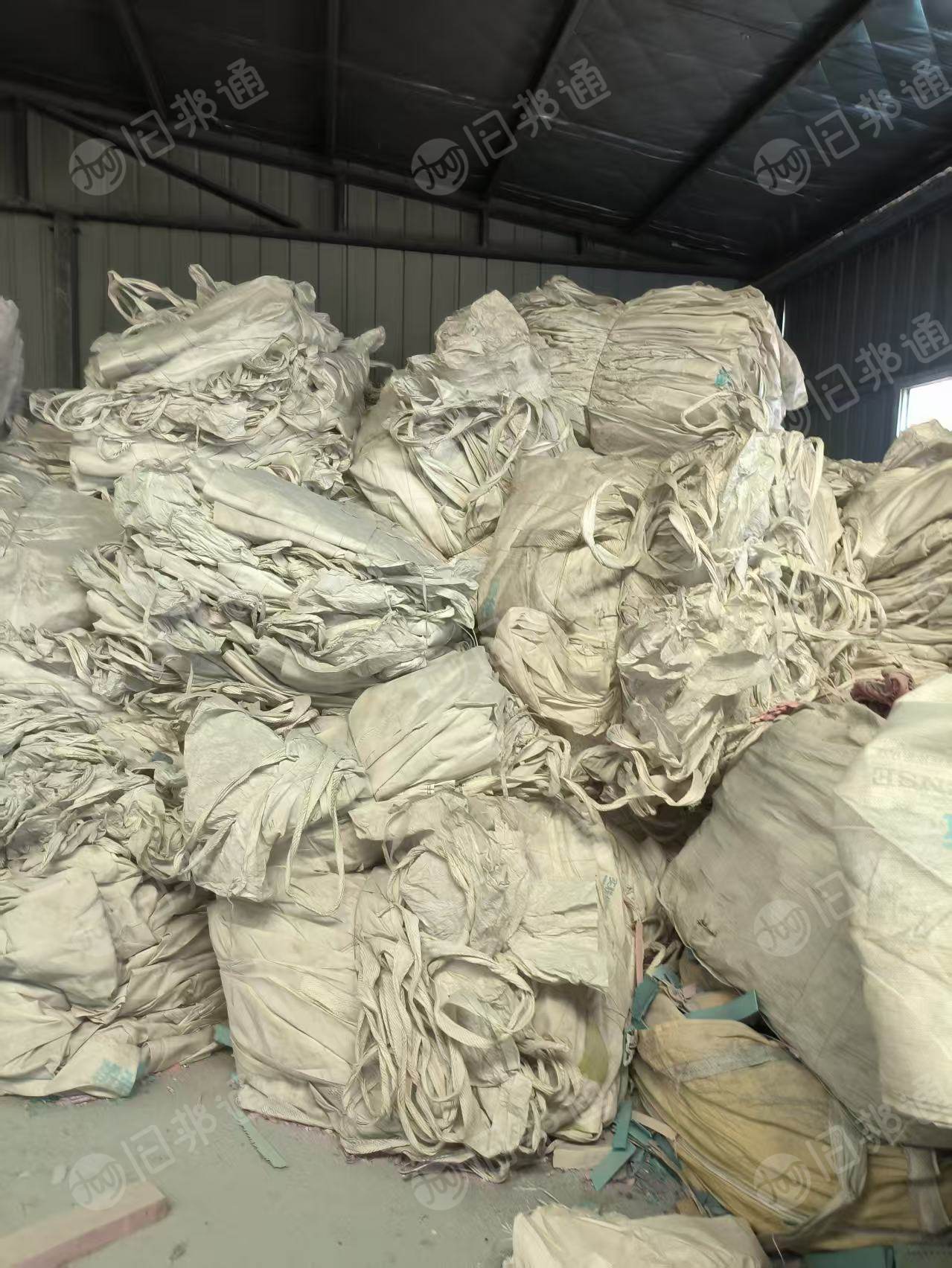 出售二手吨包,规格75*90*100,四吊,现货4千条,装碱下来的,基本没有粉末