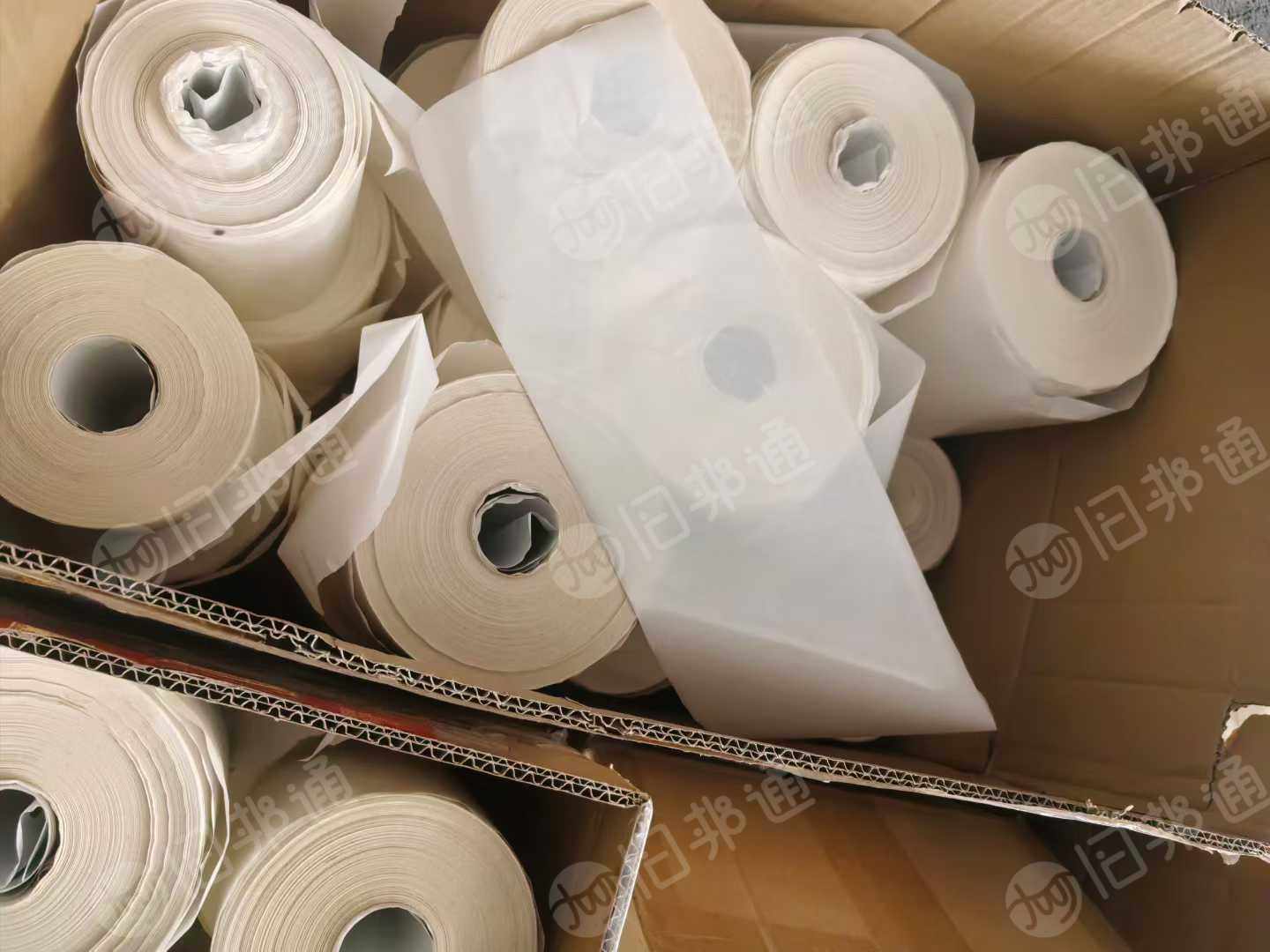 长期出售白色硅油纸废料