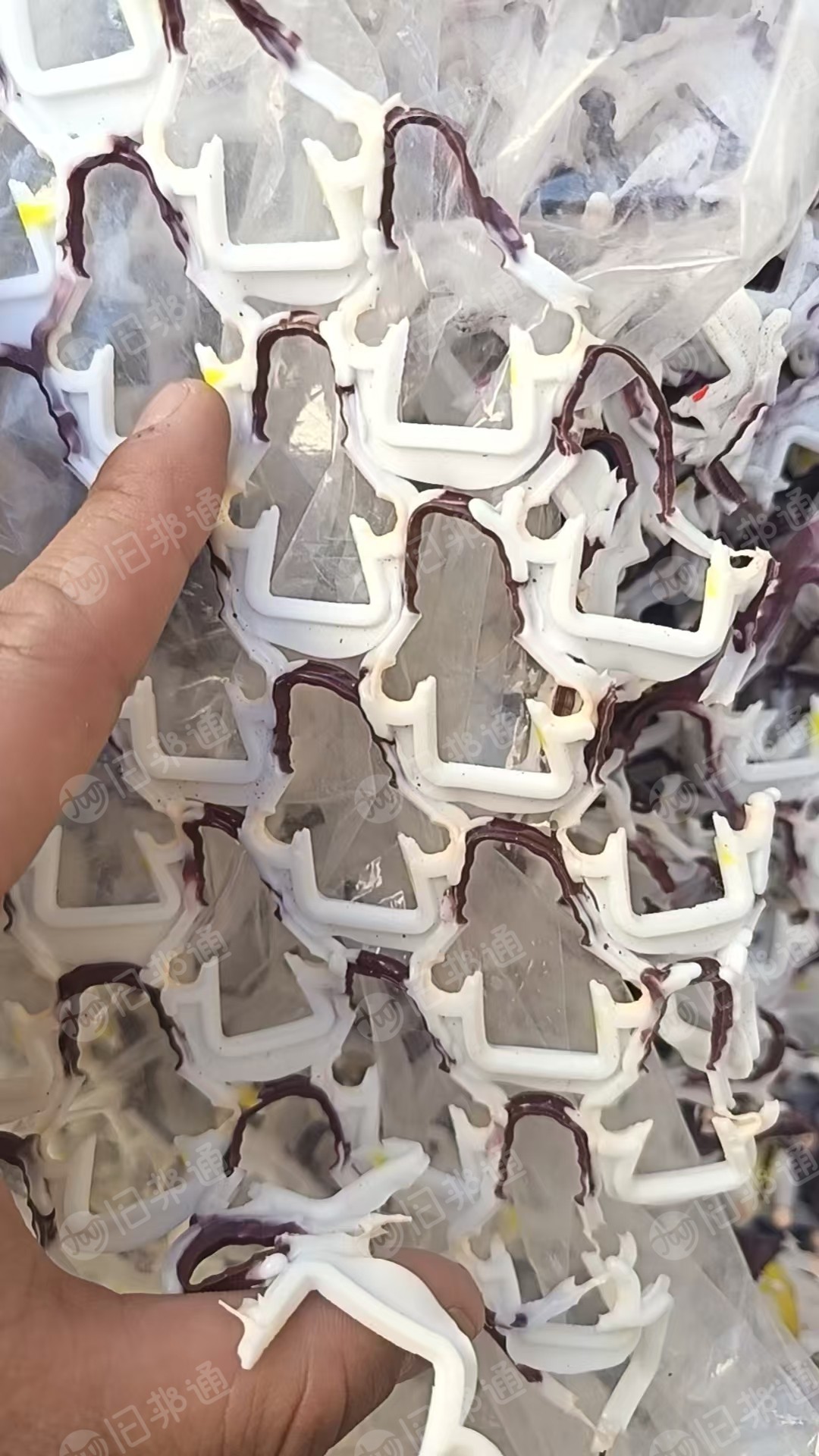 出售软质PVC滴塑破碎料，可用于电缆，皮革，吹气鞋等