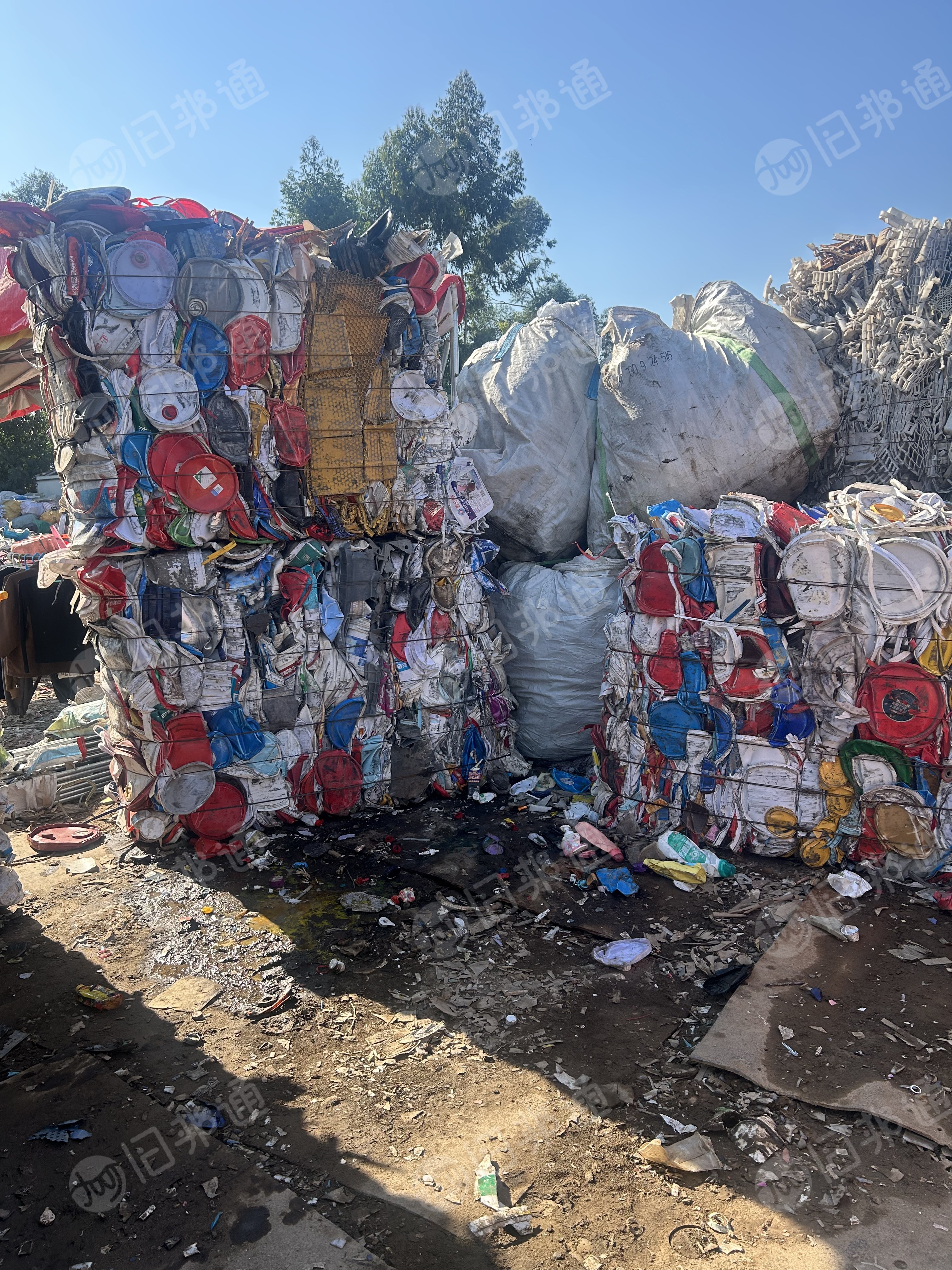 长期出售pp涂料桶压块