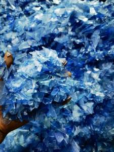 长期出售透明pc破碎料，花透pc破碎料，蓝透pc破碎料，现货够车