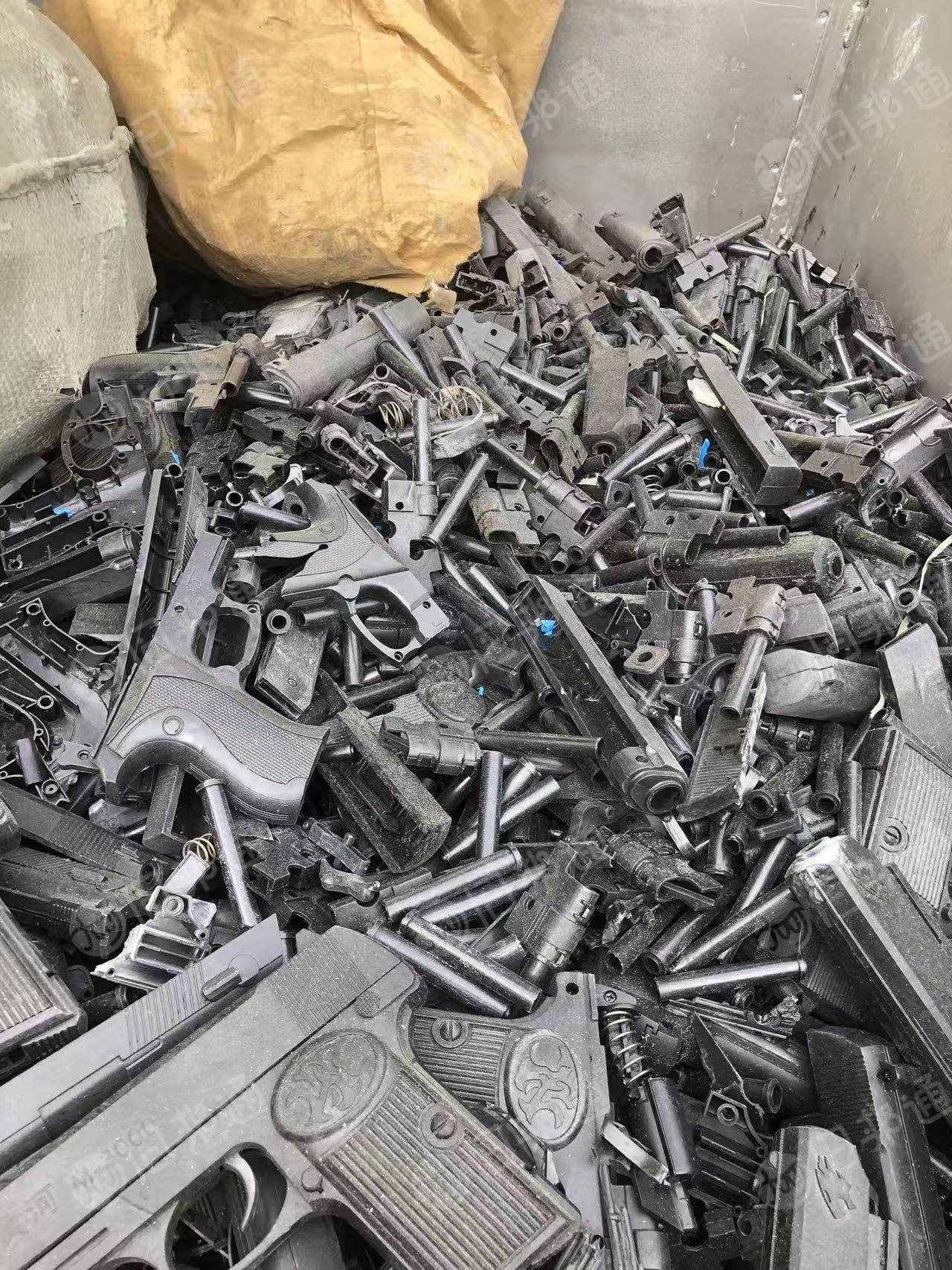 出售ABS毛料，玩具枪废料，现货10吨