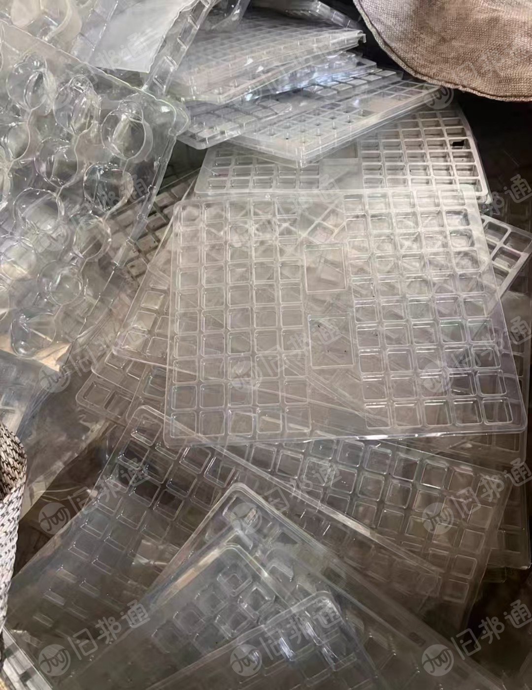 长期出售pet吸塑盒废料，无标签