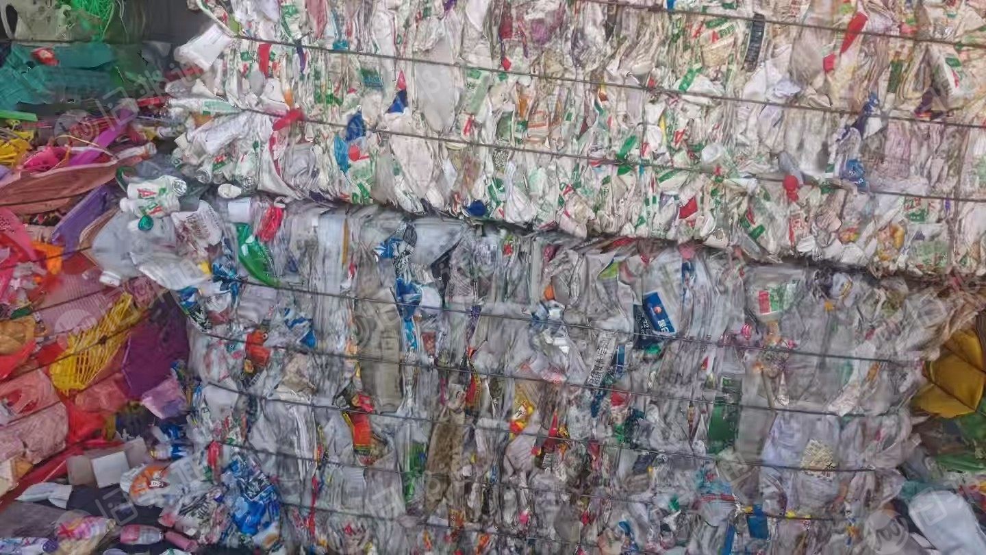 长期出售大小白压快，现货一挂车