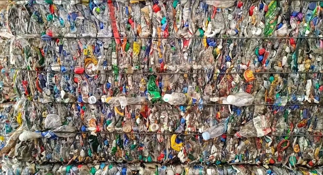 出售瓶砖压块，未脱标