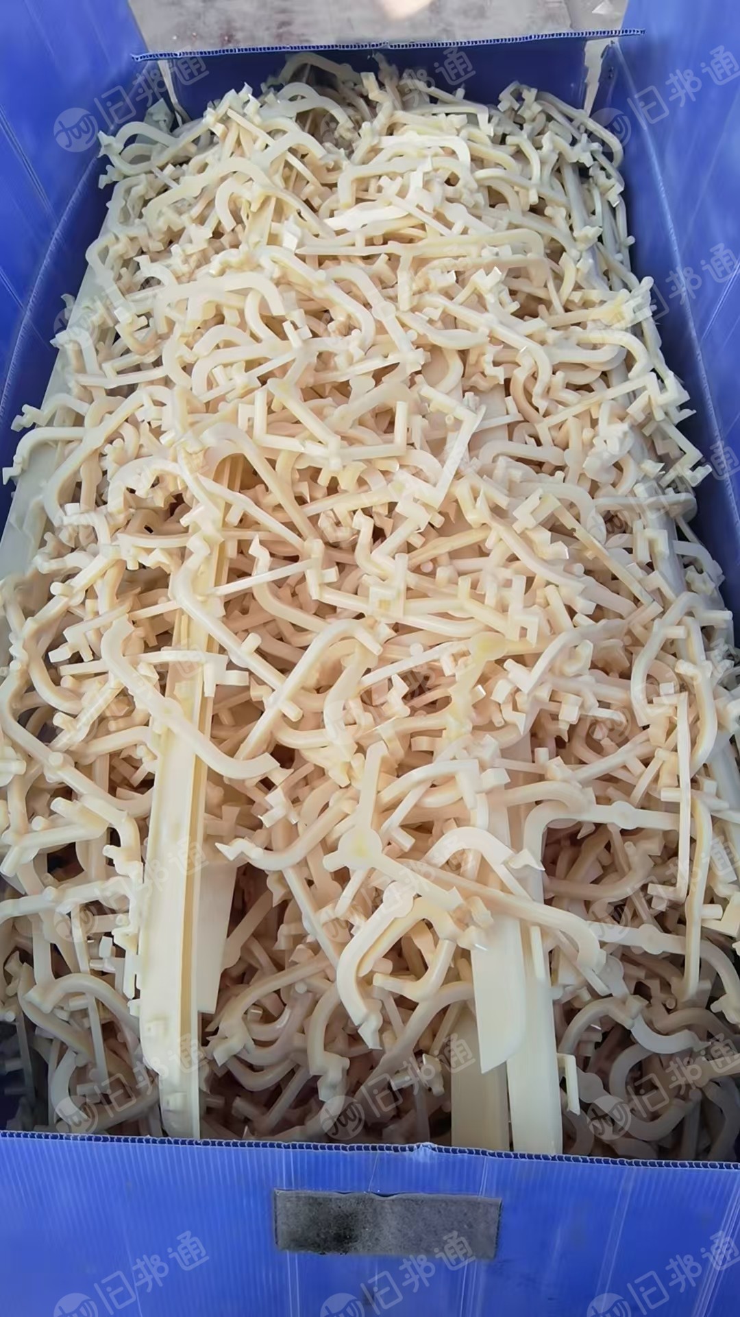 长期出售abs水口破碎料，够车发走