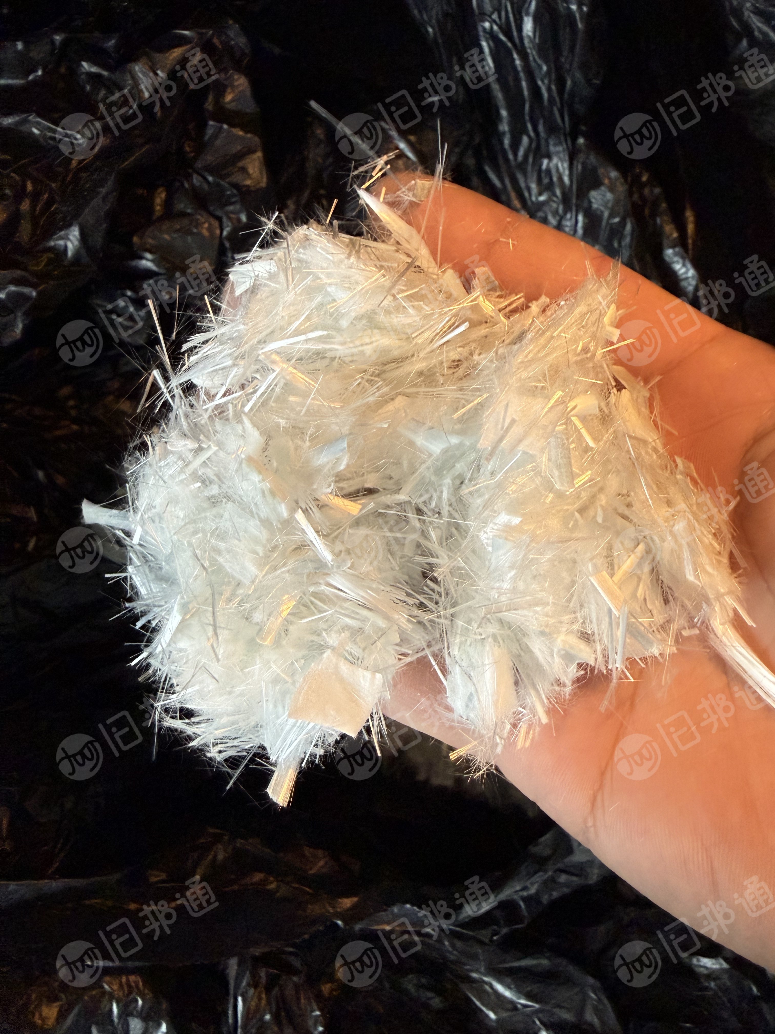 长期出售玻璃纤维短纤，什么规格都有，货在江苏南京