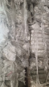 出售水洗高压膜废料，70%多缠绕膜，20%多平板膜，混打的，现货30多吨